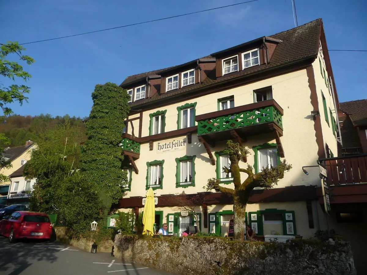 5 Zentrale Hotels nahe der Sternwarte Feuerstein für Ihren Besuch